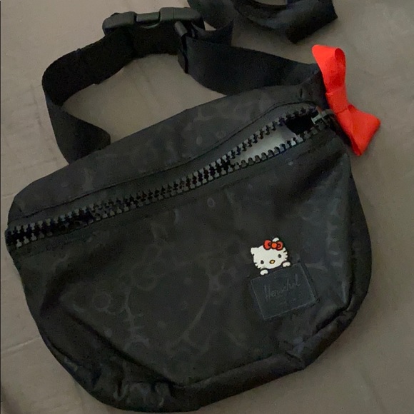 herschel hello kitty hip pack